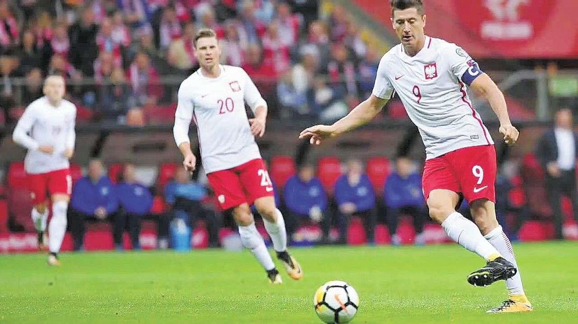 Za kilka dni biało-czerwoni wylecą do Rosji. Nasi grupowi rywale są mocniejsi niż na Euro