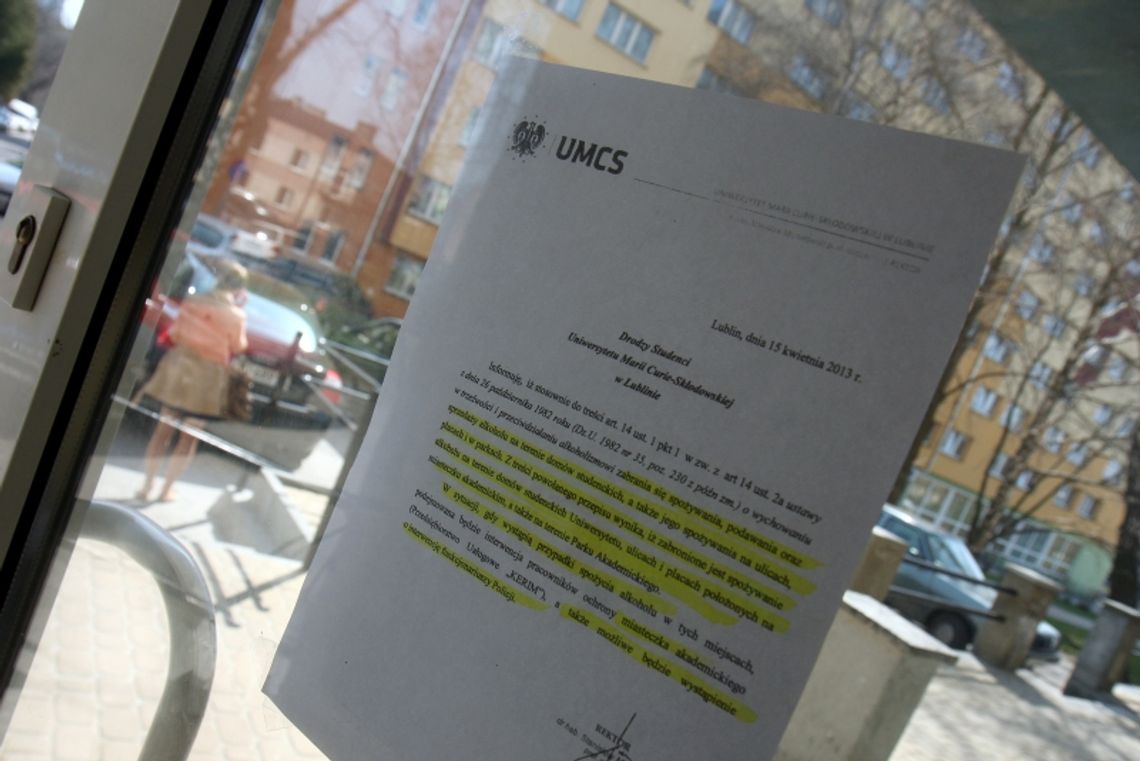 Za piwo mandat. Wszędzie. U studentów też Za piwo mandat. Wszędzie. U studentów też