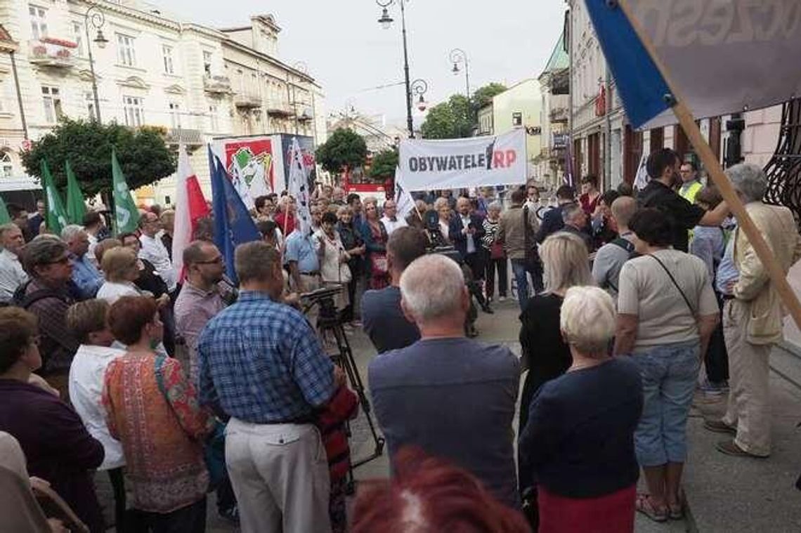 "Za PRL był prokurator, sąd i wszyscy podlegali jednemu systemowi. Od tego się uwolniliśmy"
