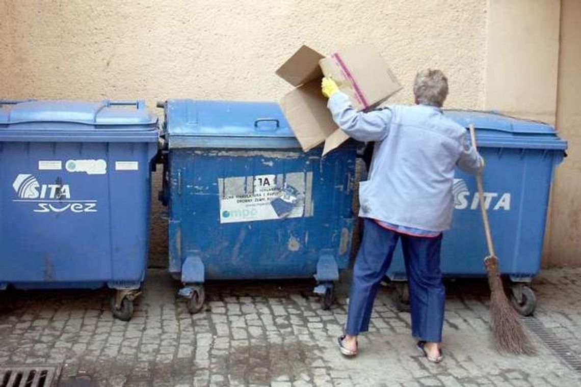 Za śmieci będziemy płacili raz na miesiąc Za śmieci będziemy płacili raz na miesiąc