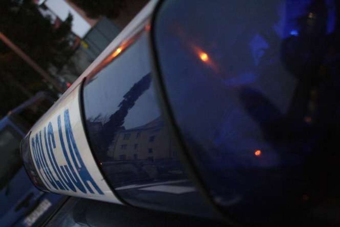 Zaatakował policjanta na stacji paliw