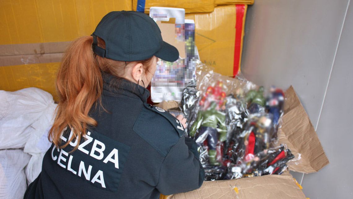 Zabawki z Chin nie dotrą do dzieci. Akcja lubelskich celników [wideo, zdjęcia]