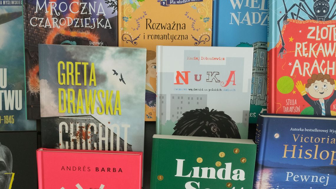 Zabierz książkę na wakacje. Co warto przeczytać? Zabierz książkę na wakacje. Co warto przeczytać?