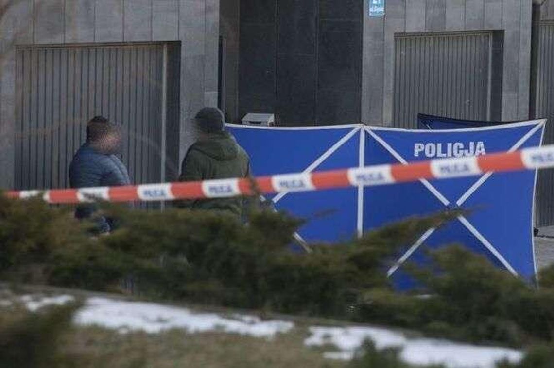 Zabił żonę przed blokiem przy ul. Gęsiej? Sąd aresztował Piotra R. Zabił żonę przed blokiem przy ul. Gęsiej? Sąd aresztował Piotra R.
