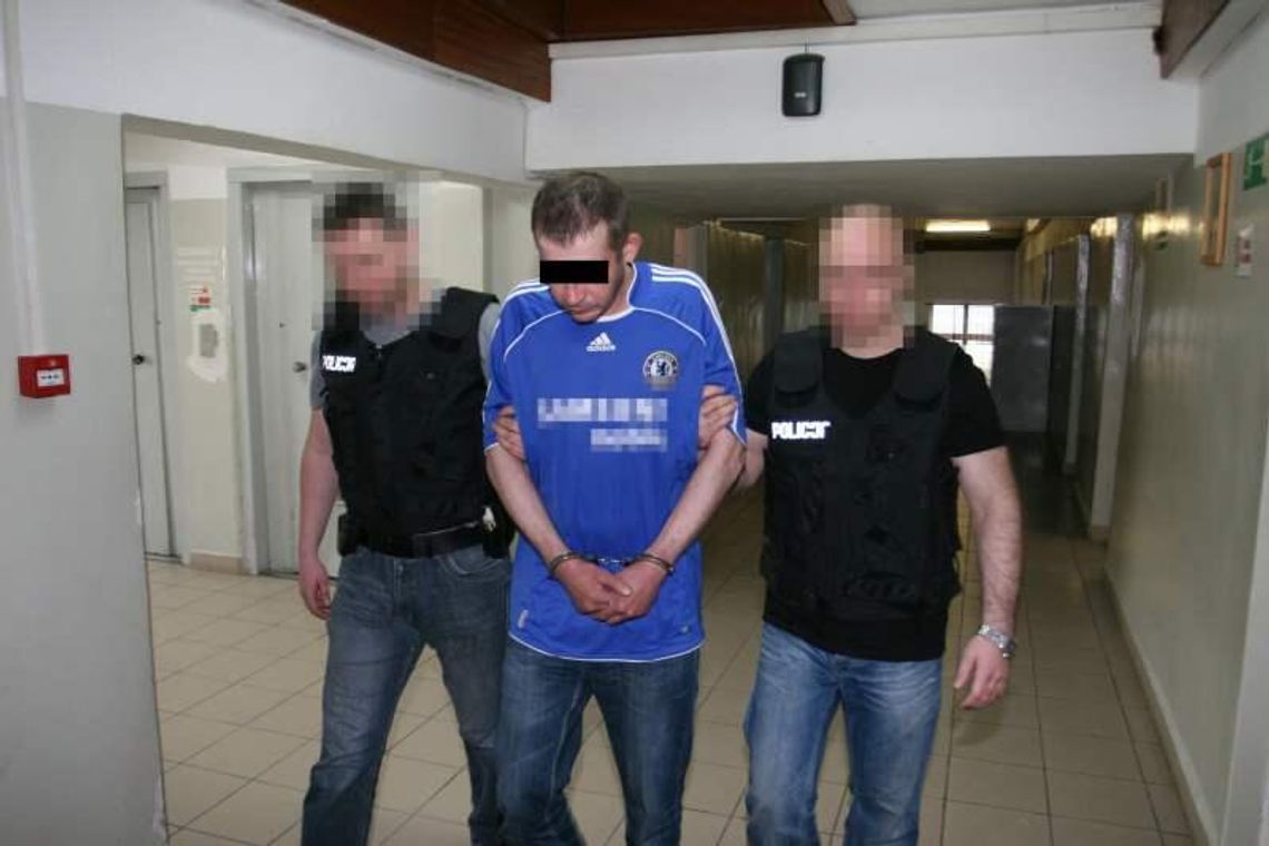 Zabójstwo 27-latka w Lublinie. Podejrzani z zarzutami (wideo) Zabójstwo 27-latka w Lublinie. Podejrzani z zarzutami (wideo)
