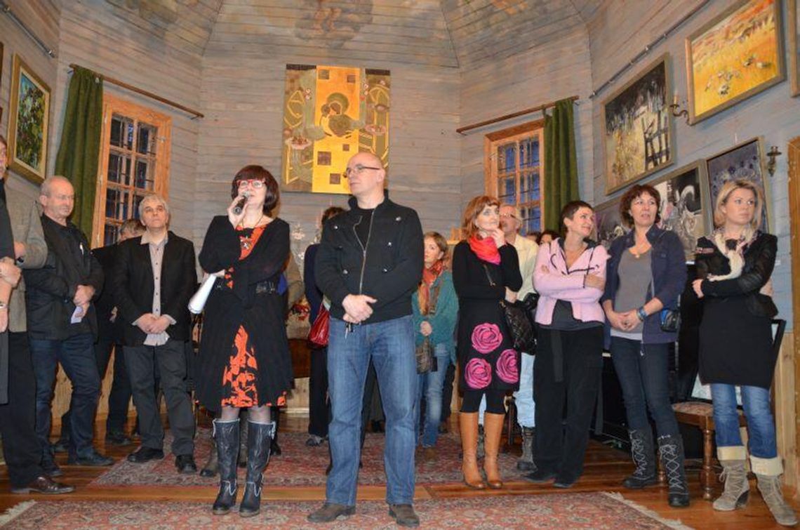 Zaborek pod Janowem Podlaskim. Podwójny wernisaż w dawnym kościółku 