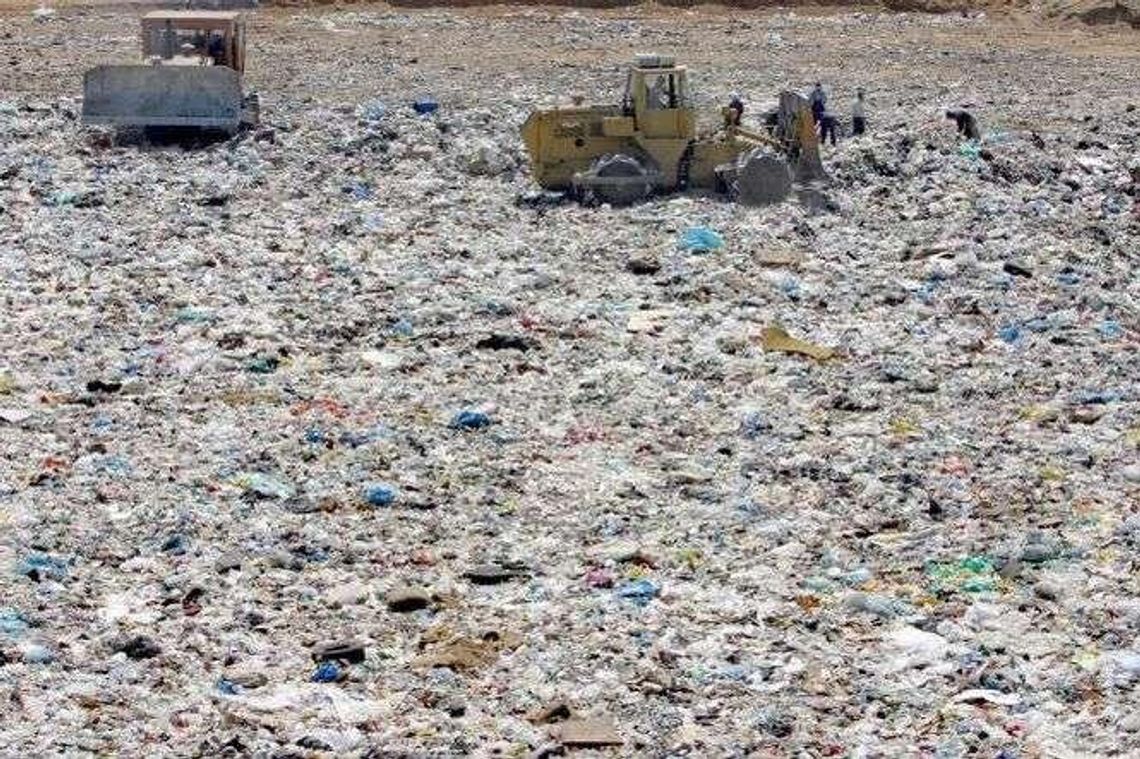 Zabrakło miejsca na wysypisku śmieci w Rokitnie