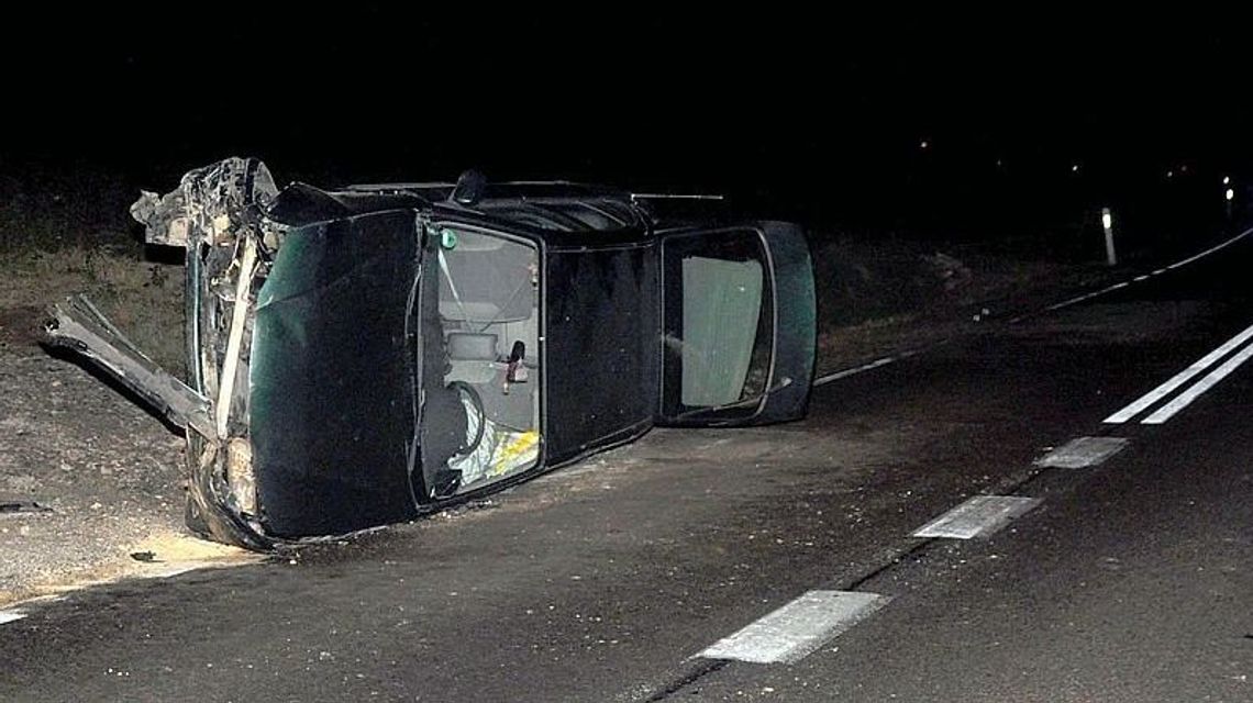 Zabrał nie swoją mazdę i dachował. Twierdził, że to nie on kierował
