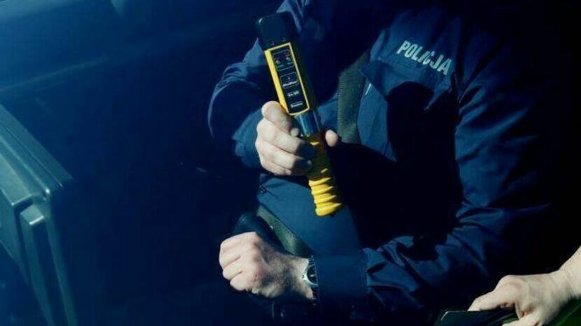 Zabrali 56-latkowi kluczyki. Obywatelskie zatrzymanie pijanego kierowcy Zabrali 56-latkowi kluczyki. Obywatelskie zatrzymanie pijanego kierowcy