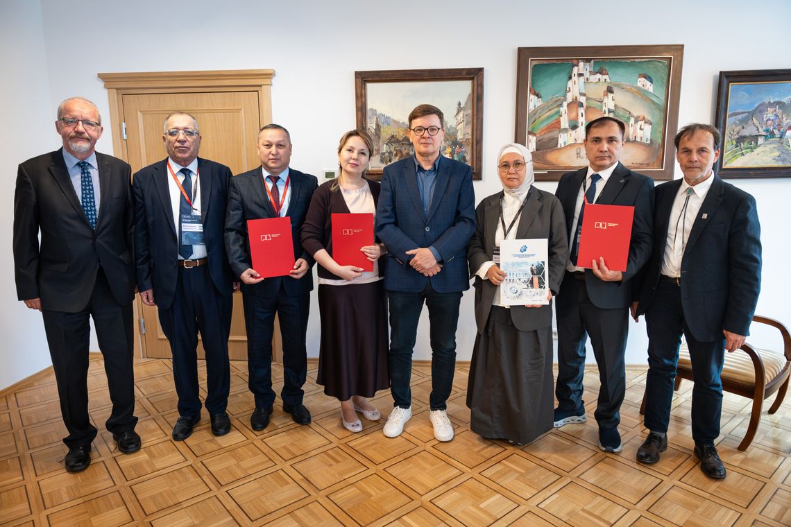 Zabytki Jedwabnego Szlaku w cyfrowej odsłonie. Naukowcy z Lublina od 11 lat skanują dziedzictwo Azji Centralnej Zabytki Jedwabnego Szlaku w cyfrowej odsłonie. Naukowcy z Lublina od 11 lat skanują dziedzictwo Azji Centralnej