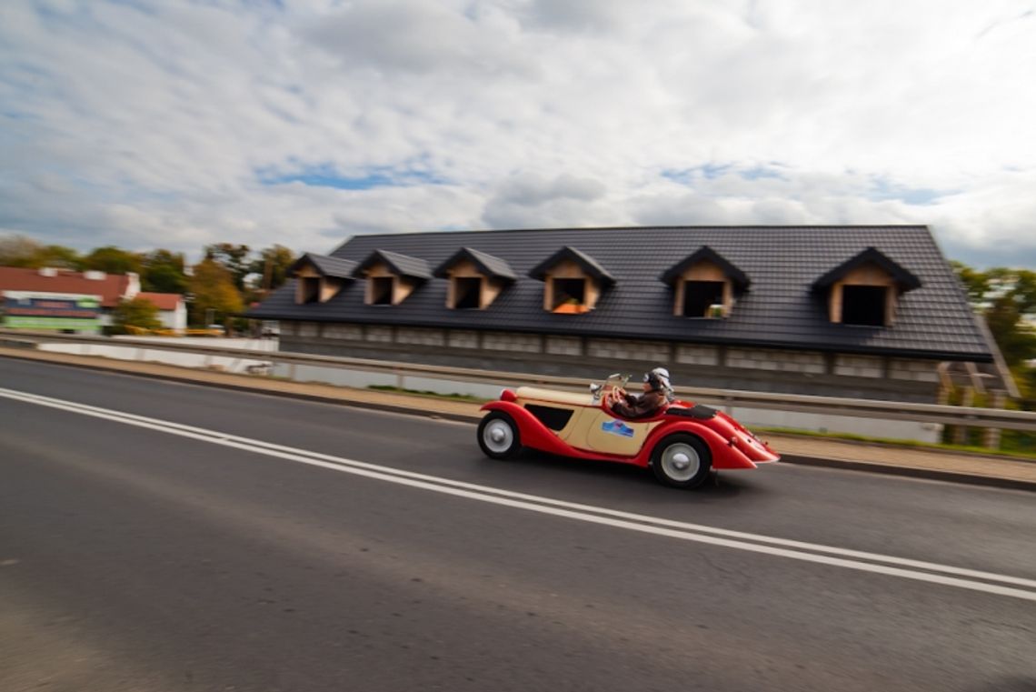 Zabytkowe samochody w Puławach (zdjęcia)