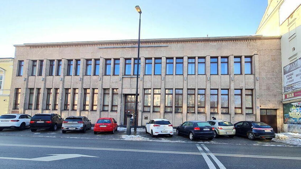 Zabytkowy budynek w centrum miasta sprzedany Zabytkowy budynek w centrum miasta sprzedany