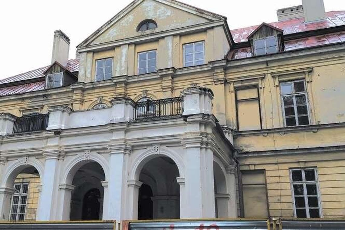 Zabytkowy pałac sprzedany. Co się w nim znajdzie?