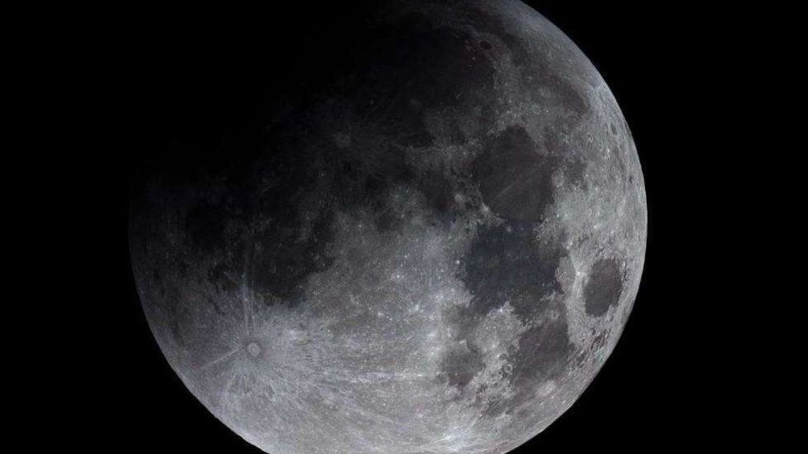 Zaćmienie księżyca we wtorek (16 lipca). O której godzinie je zobaczymy?