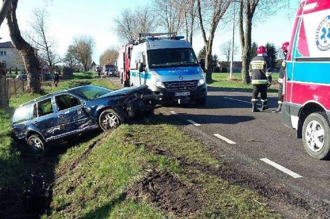 Zaczął wyprzedzać ciężarówką, kiedy był już wyprzedzany