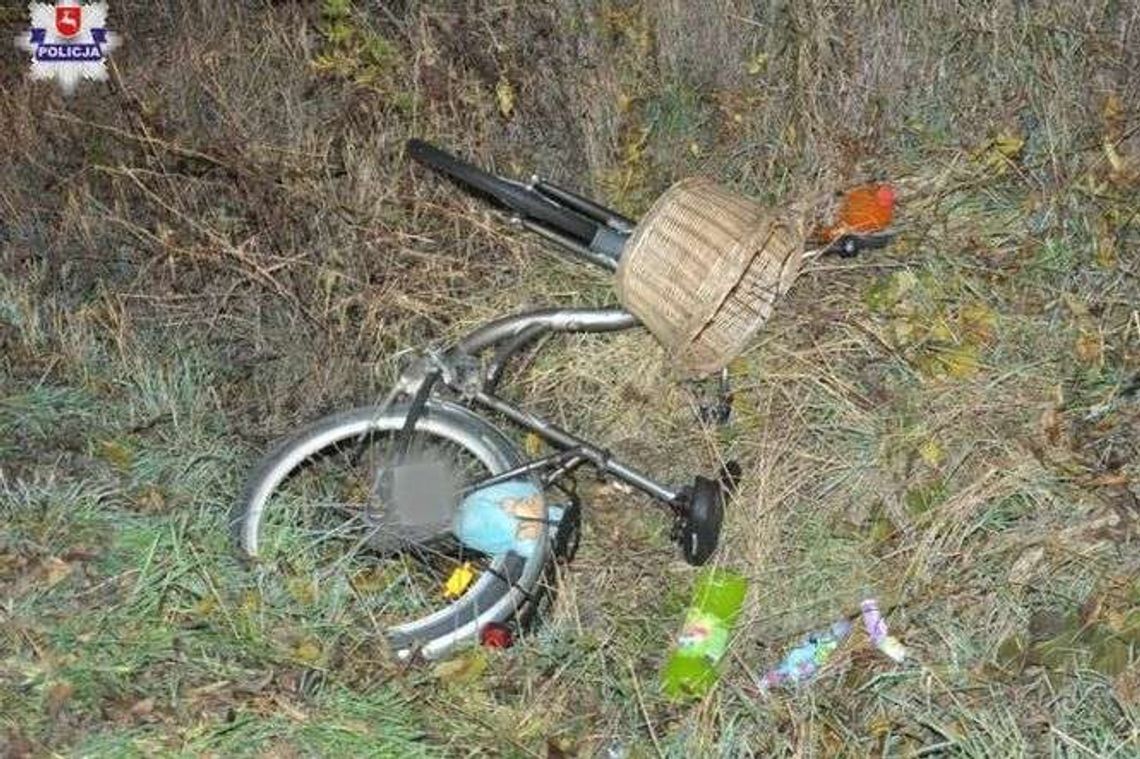 Zaczepił o rower podczas wyprzedzania. Kobieta i dziecko w szpitalu 