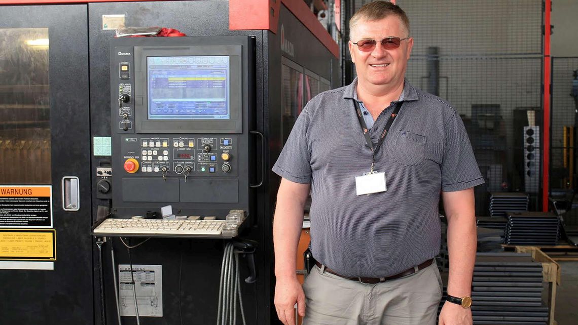 Zaczynał 30 lat temu od małego warsztatu. Jaki ma przepis na sukces w biznesie?