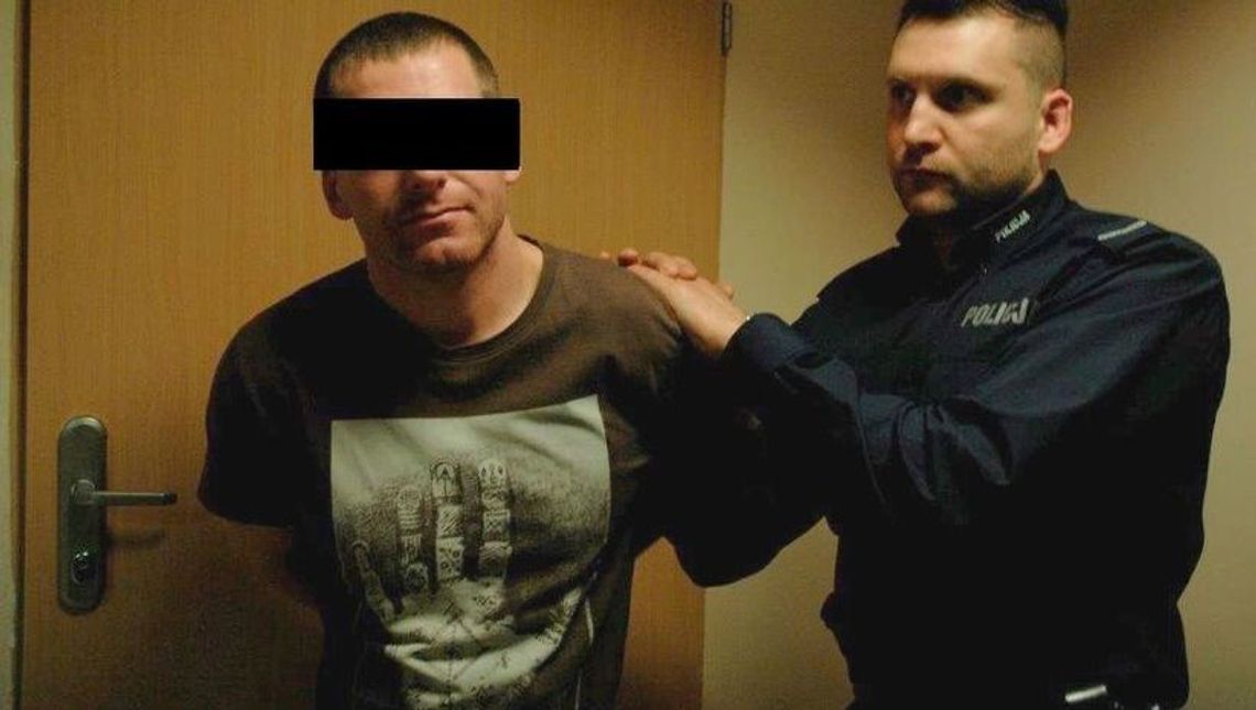 Zadał ojcu kilkadziesiąt ciosów nożem. Na przesłuchaniu oświadczył, że nie czuje skruchy