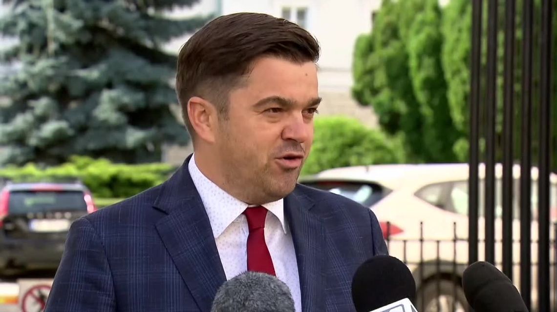 "Żaden lekarz w tym kraju nie obawiałby się użyć tego sprzętu". Resort zdrowia zapewnia, że respiratory są w pełni wyposażone