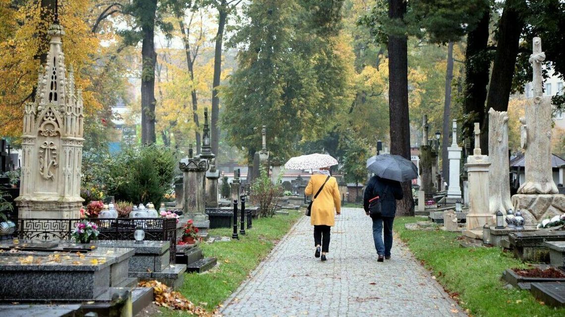 Zaduszkowy spacer. Śladami Bolesława Prusa po cmentarzu Zaduszkowy spacer. Śladami Bolesława Prusa po cmentarzu