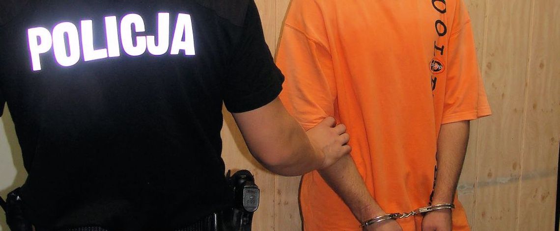 Zadyma w knajpie w Łęcznej. Bandyci zdemolowali bar i pobili właściciela