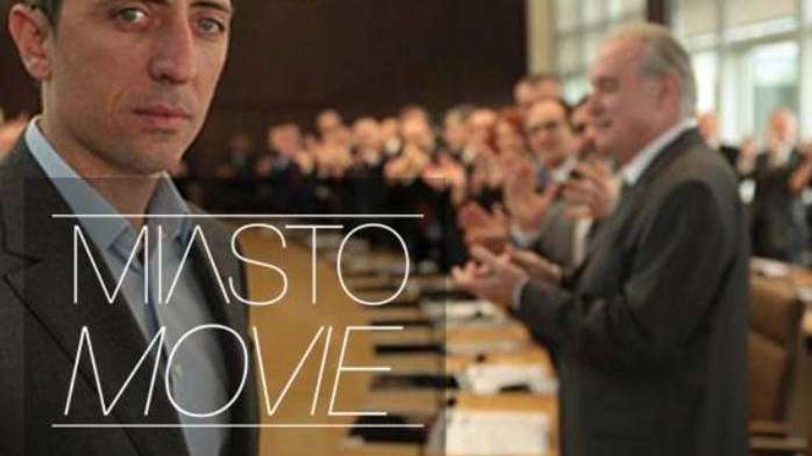 "Żądza bankiera" w Miasto movie