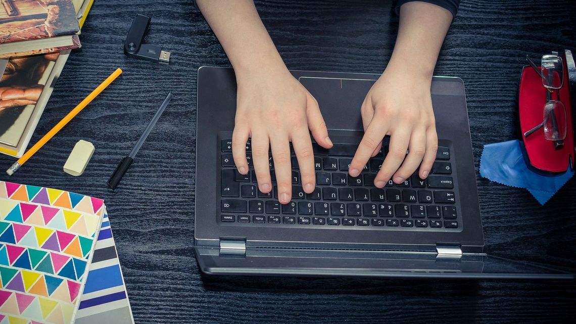 Zaginął laptop. Uczelnia SGGW może stracić miliony Zaginął laptop. Uczelnia SGGW może stracić miliony