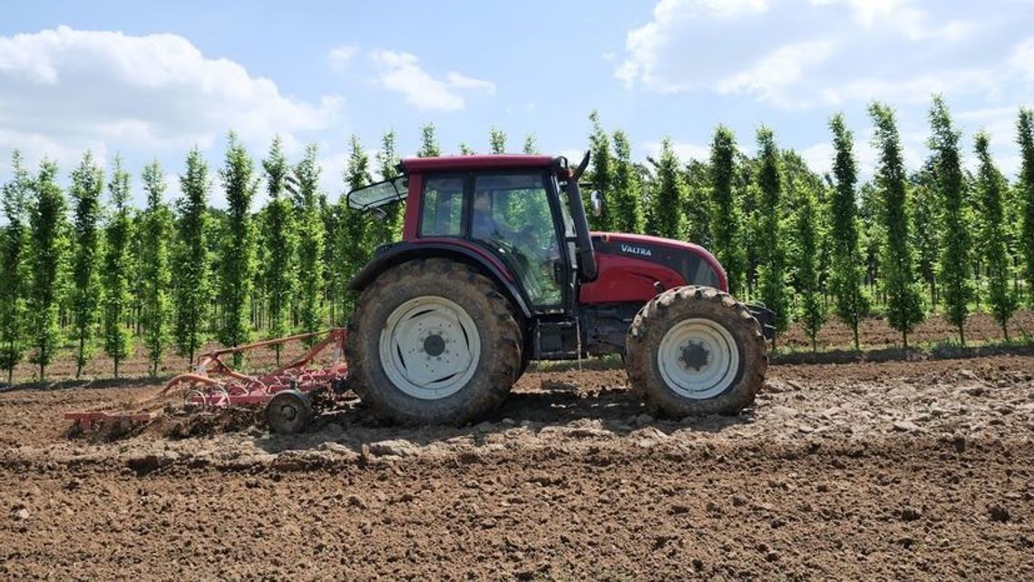 Zagrożenie koronawirusem. ARiMR wstrzymuje przyjęcia interesantów [kontakty telefoniczne i e-mail]