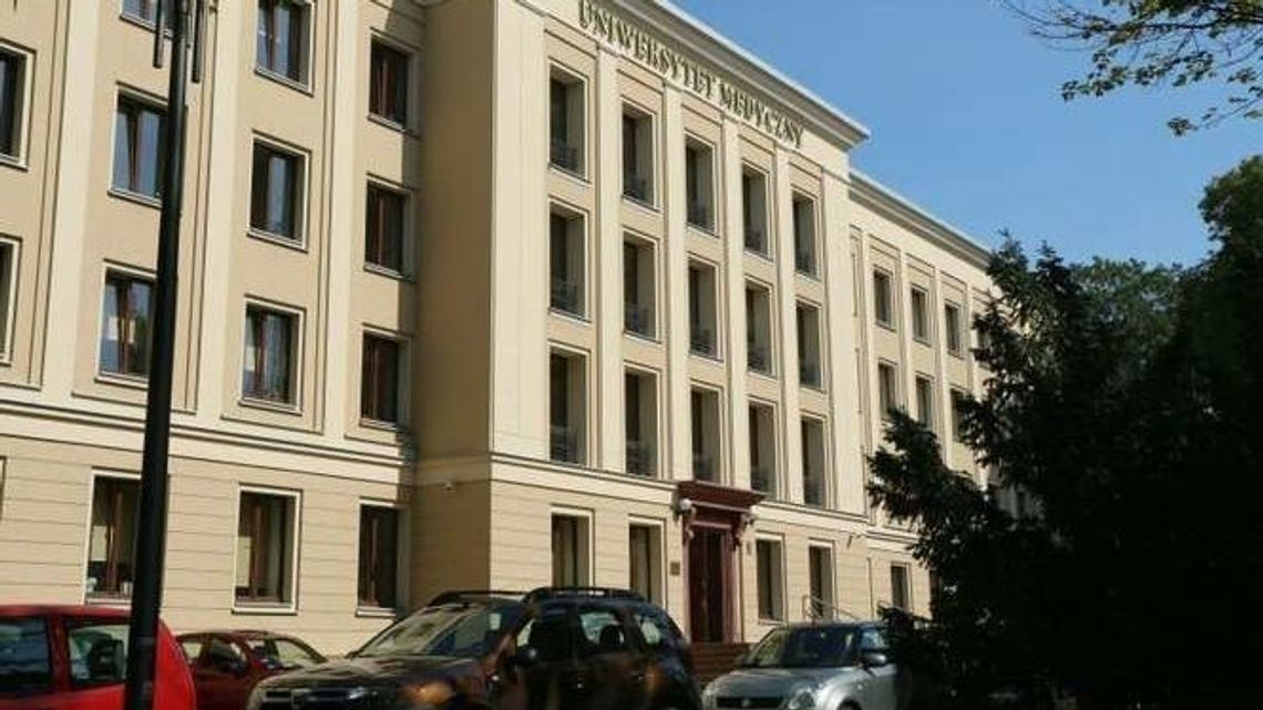 Zagrożenie koronawirusem. Lubelskie uczelnie nie odwołują zajęć, ale wprowadzają pewne zmiany Zagrożenie koronawirusem. Lubelskie uczelnie nie odwołują zajęć, ale wprowadzają pewne zmiany