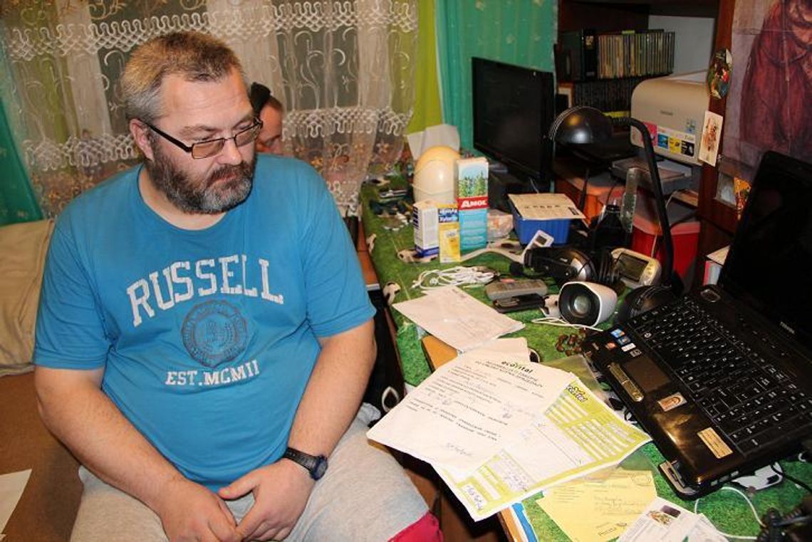 Zahipnotyzowany garnkami od Eco-Vital ostrzega