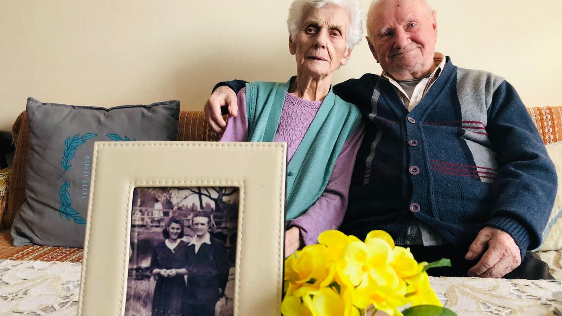 Zaiskrzyło i tak już zostało. Mają ponad 90 lat, a od 75 są małżeństwem Zaiskrzyło i tak już zostało. Mają ponad 90 lat, a od 75 są małżeństwem