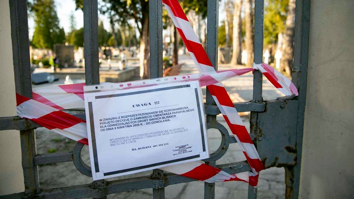 Zakaz wstępu na cmentarze w Zamościu