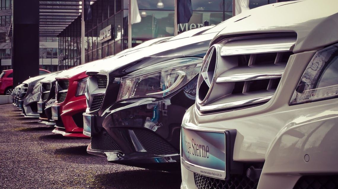 Zakup samochodu na firmę – co trzeba wiedzieć?