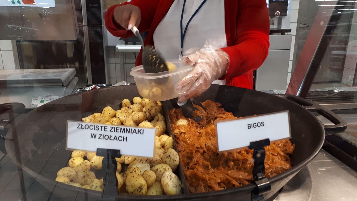 Zakupy do opakowania klienta. Supermarket w Lublinie zachęca do "zero waste"