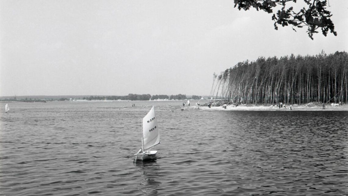 Zalew Zemborzycki obchodzi 49 urodziny. Zobaczcie jak wyglądał w przeszłości.