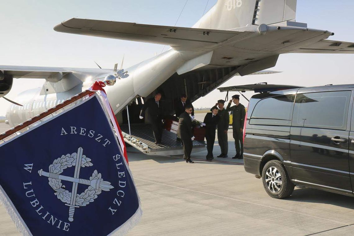 Zamach w Tunezji: Ciała lublinian są już w Polsce