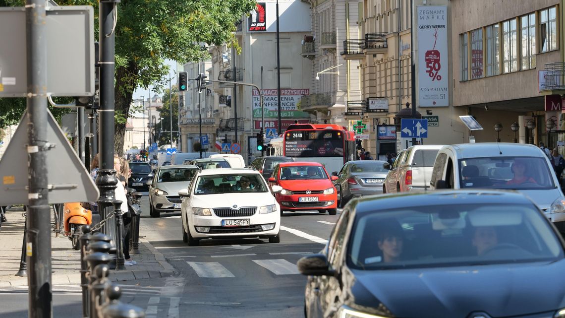 Zamkną dla samochodów kolejny odcinek Krakowskiego Przedmieścia w Lublinie. Na próbę Zamkną dla samochodów kolejny odcinek Krakowskiego Przedmieścia w Lublinie. Na próbę