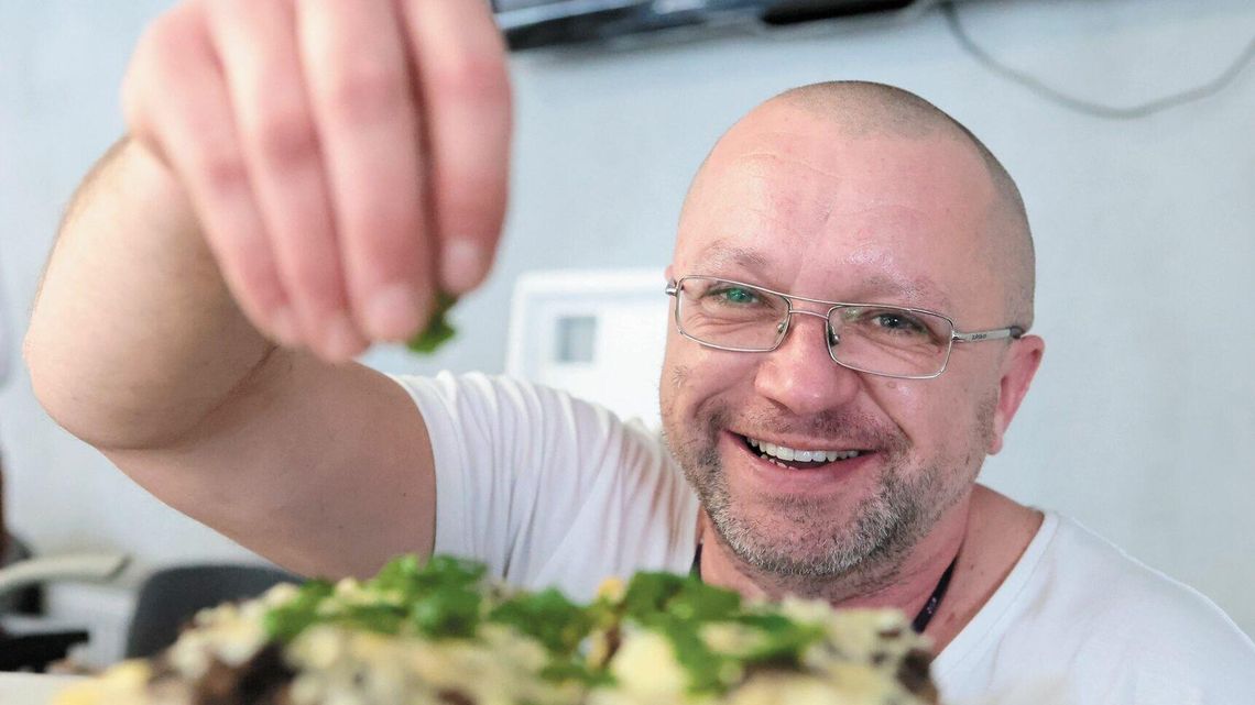 Zamknął znany lokal, spłacił długi i wraca z nowym pomysłem. "Na zwykłą gastronomię nie ma teraz miejsca"