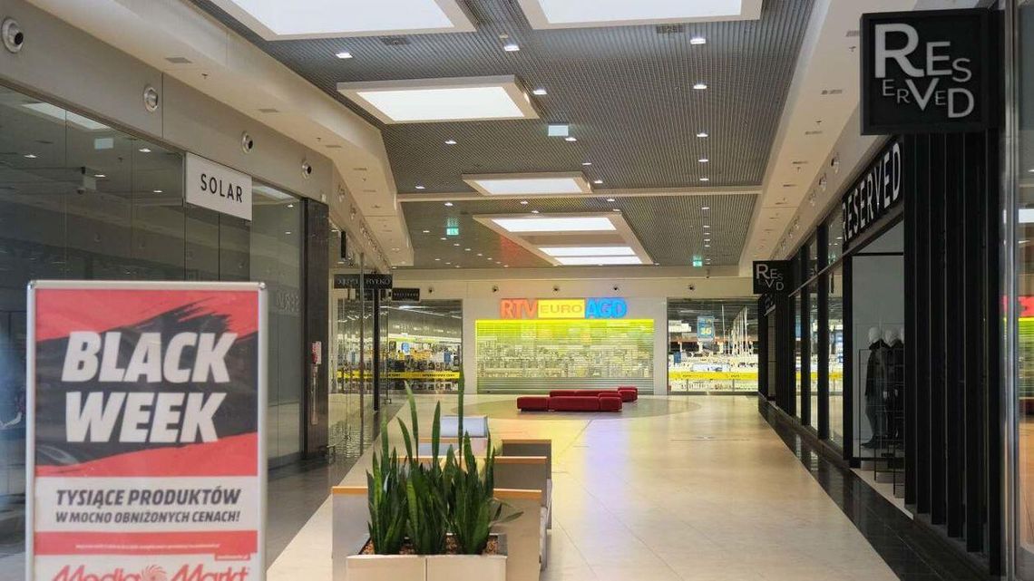 Zamknięte galerie, opustoszałe targowiska. Tak wyglądał lubelski handel w sobotę