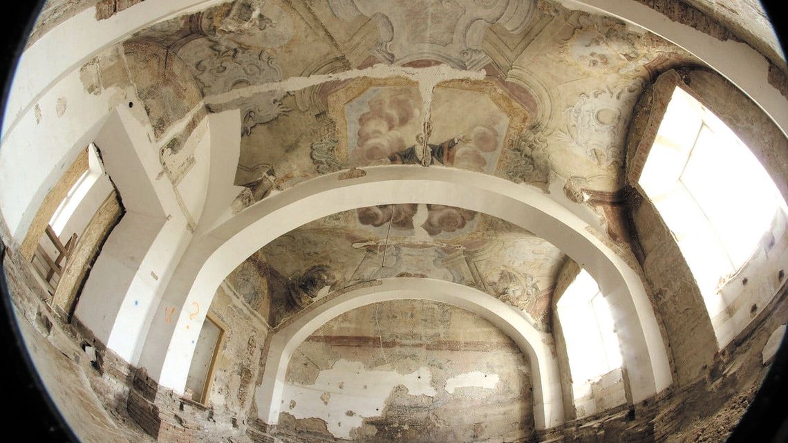 Zamojska biblioteka czeka na książki. Koniecznie nie po polsku