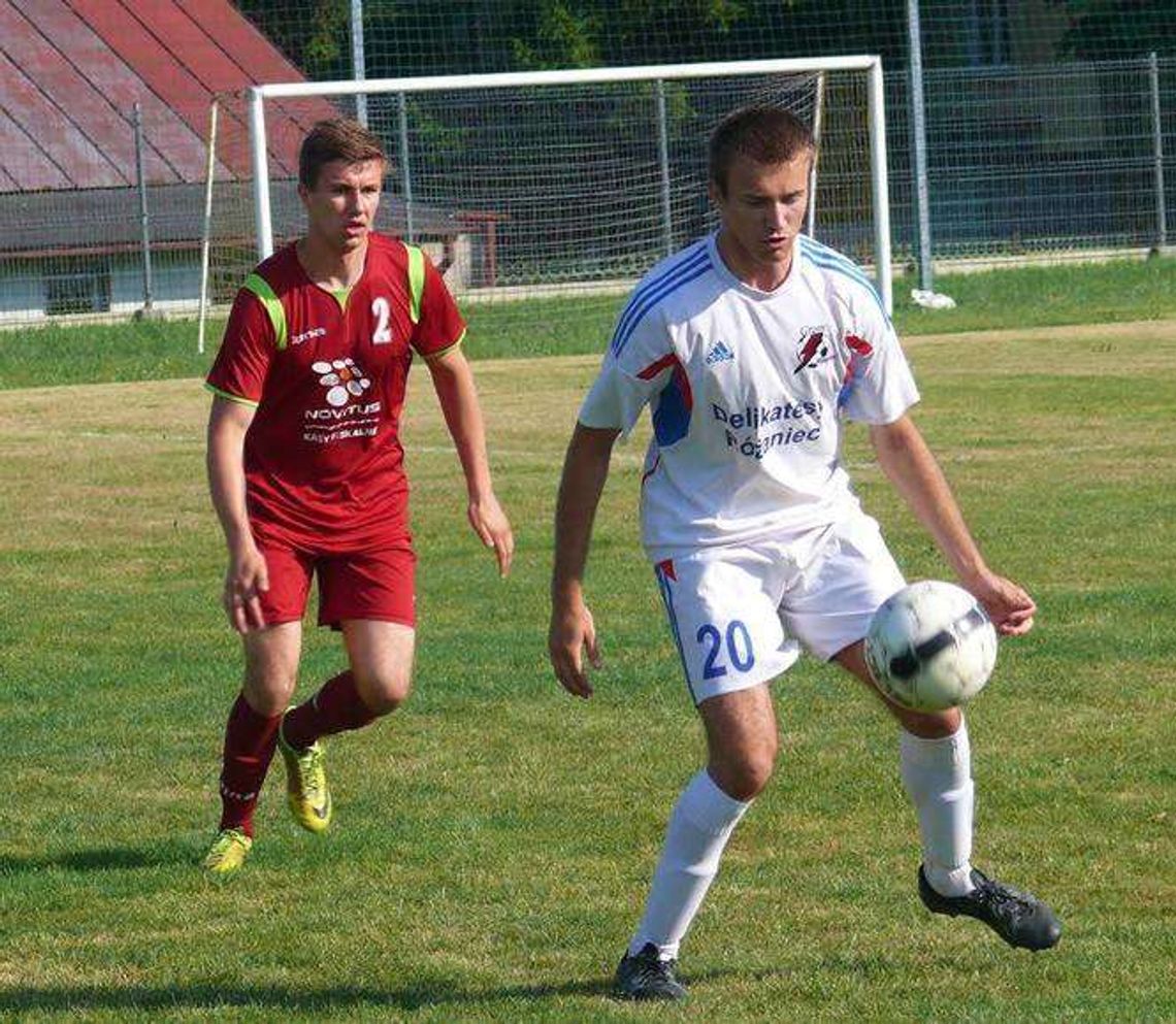 Zamojska klasa okręgowa. Huczwa i Grom walczą o fotel lidera Zamojska klasa okręgowa. Huczwa i Grom walczą o fotel lidera