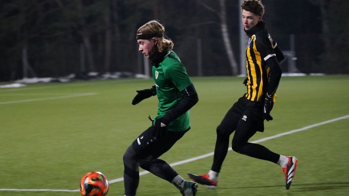 Zamojska klasa okręgowa. Wysokie sparingowe wygrane zespołów z czołówki Zamojska klasa okręgowa. Wysokie sparingowe wygrane zespołów z czołówki