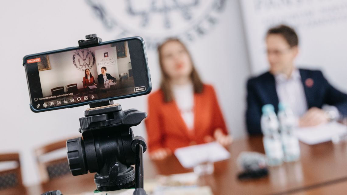 Zamość. Archiwariusz numerem 1 na platformie AZ