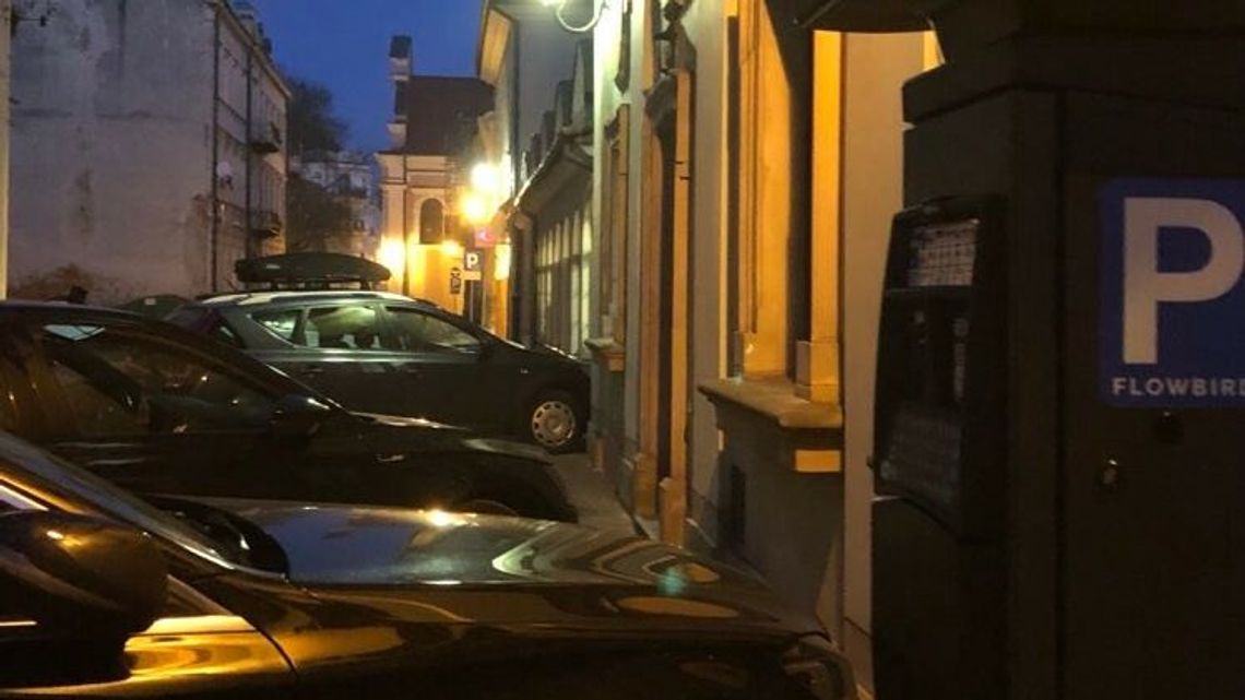 Zamość. Będzie drożej na parkingach, ale tylko dla przyjezdnych. Nowy cennik Zamość. Będzie drożej na parkingach, ale tylko dla przyjezdnych. Nowy cennik
