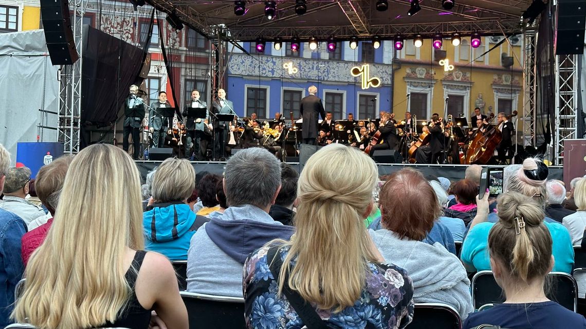 Zamość. Był Neapol, czas na Kubę. Festiwal „arte, cultura, musica, e...” trwa Zamość. Był Neapol, czas na Kubę. Festiwal „arte, cultura, musica, e...” trwa