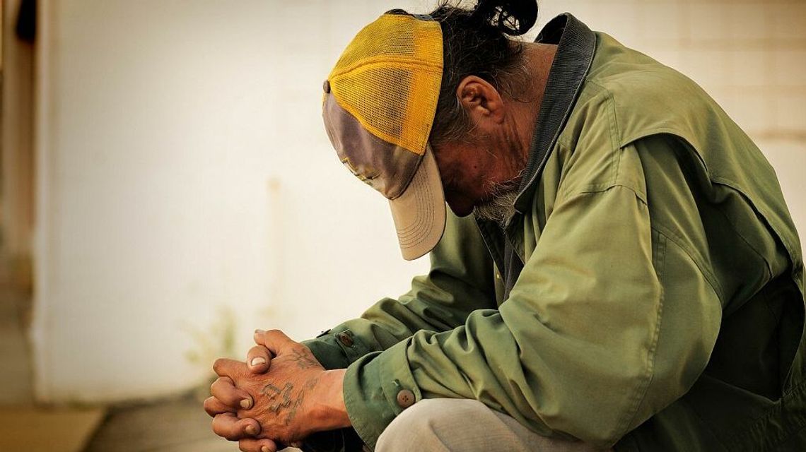 Zamość. Gdy zima za pasem. Jak pomóc potrzebującym? Gdzie zadzwonić?