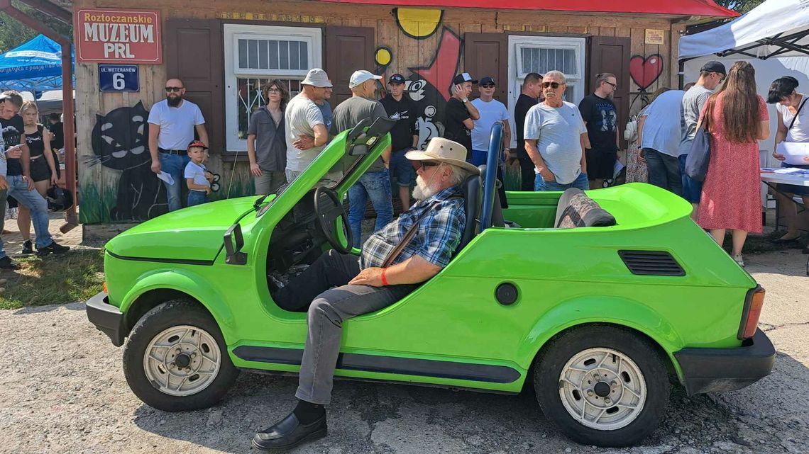 Zamość idzie na rekord. Zabawa "na okrągło" Zamość idzie na rekord. Zabawa "na okrągło"