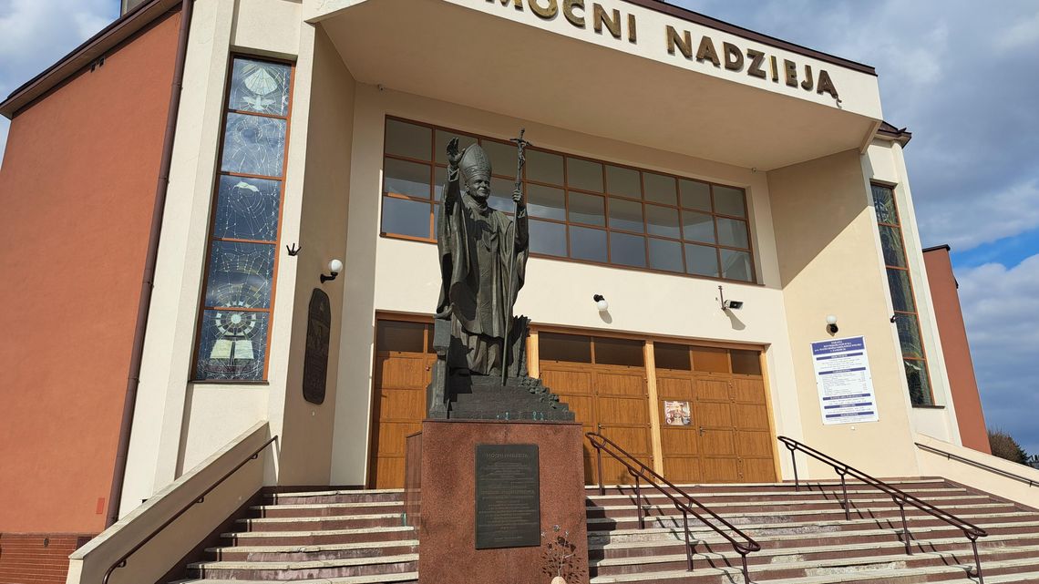 Zamość. Jan Paweł II w roli głównej. Mają go chronić dwie różne uchwały Zamość. Jan Paweł II w roli głównej. Mają go chronić dwie różne uchwały