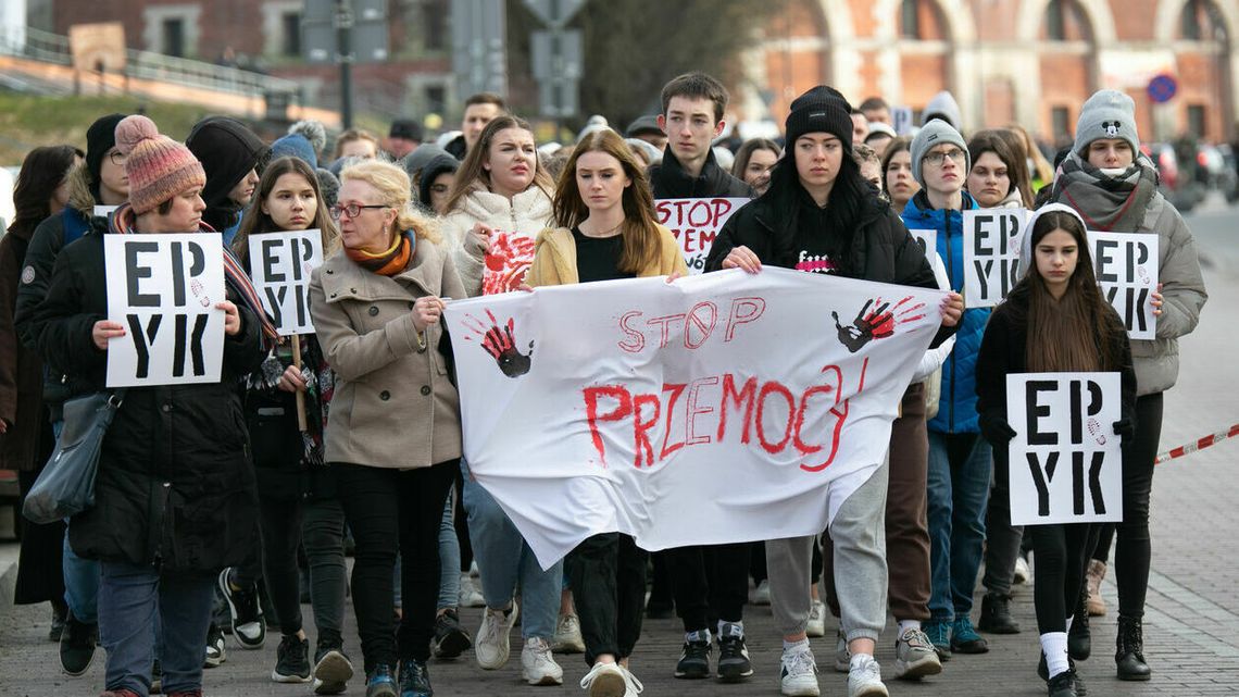 Zamość. Kolejne zarzuty za śmierć Eryka. Teraz dla 16-latki Zamość. Kolejne zarzuty za śmierć Eryka. Teraz dla 16-latki