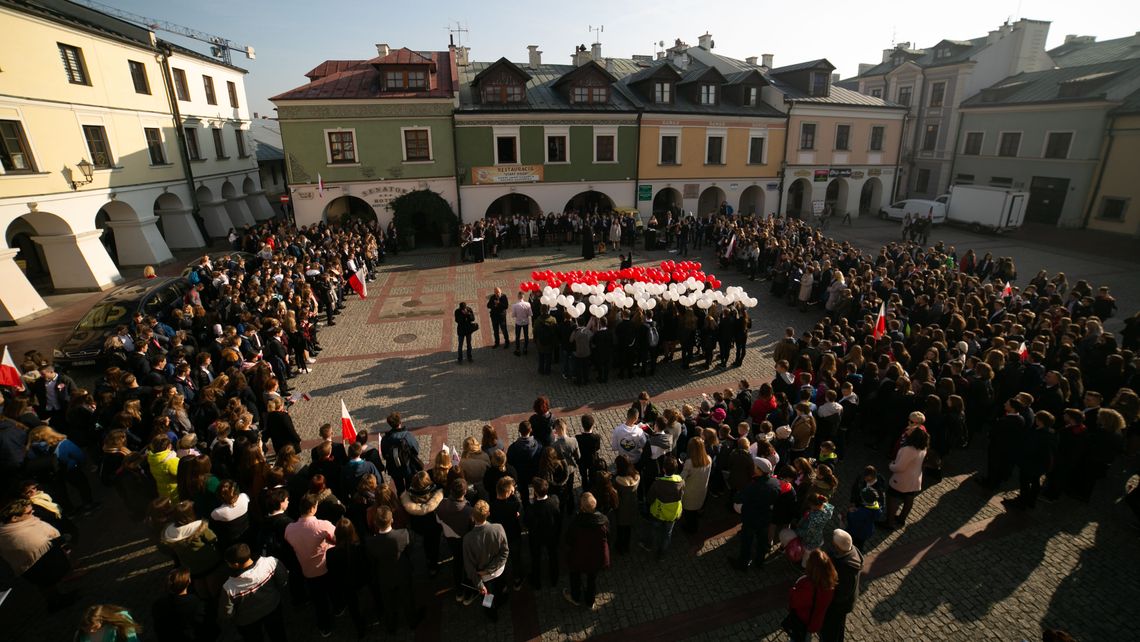 Zamość: Koncert pieśni patriotycznych na Rynku Solnym [zdjęcia]